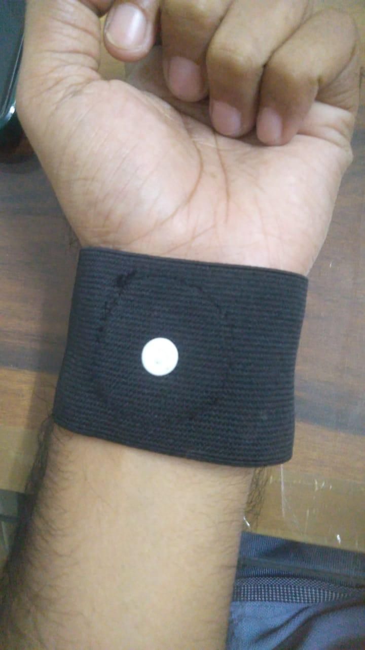 Blood Sugar Level Acupressure point Wristband (Black Color)